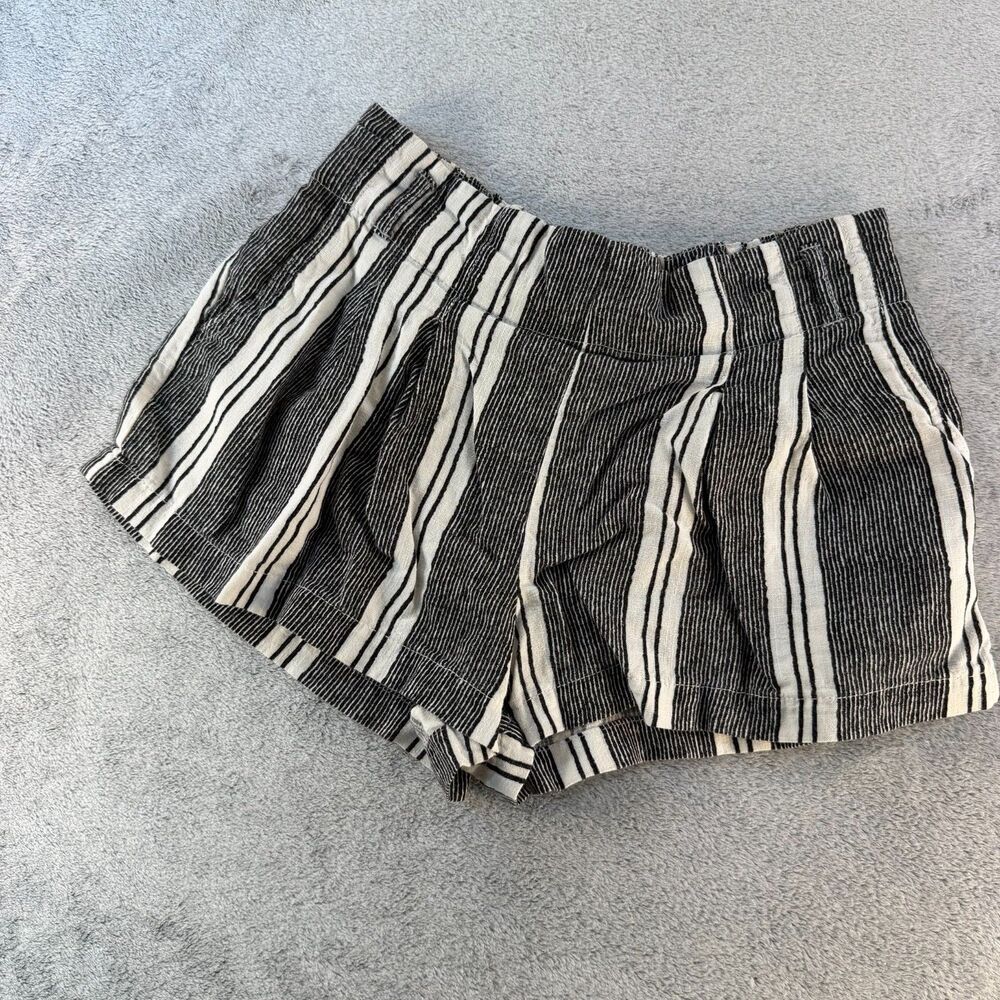 Indigo Rising Striped Linen Blend Shorts Womens Small Pull On Black White
